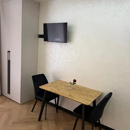 Apartment апарт *